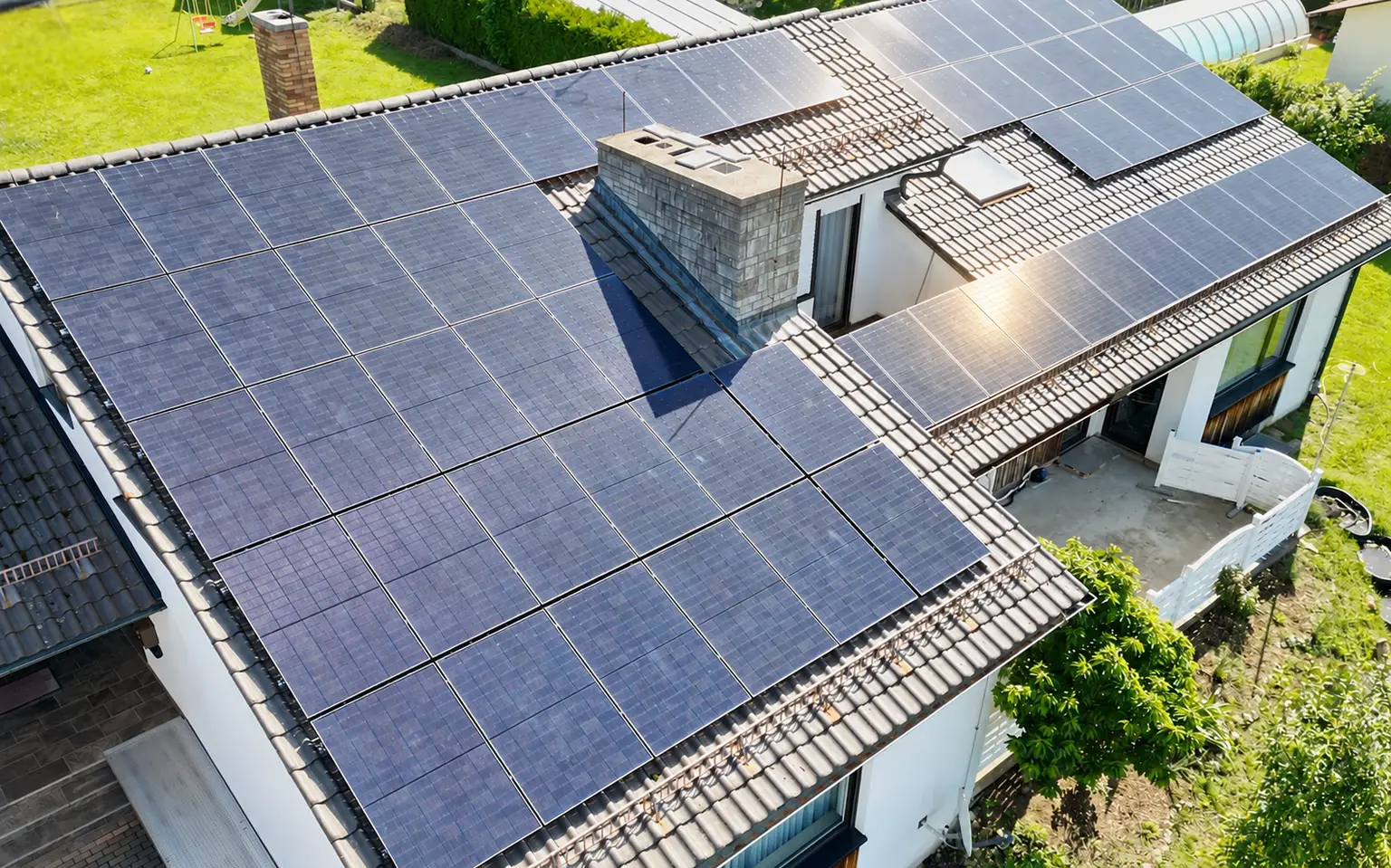 Von E-PN realisierte Photovoltaikanlage auf einem Wohnhaus in Hemau
