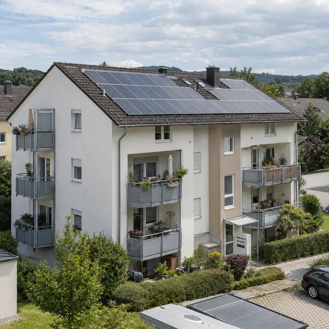 Mehrfamilienhaus mit Photovoltaikanlage für ein Mieterstromkonzept